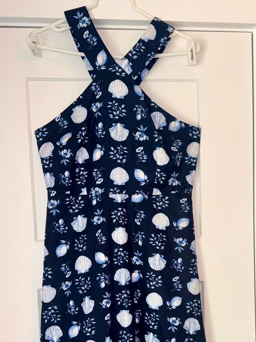 Ann Taylor Navy Dress with White & Light Blue Floral Shell Print / Sz 4